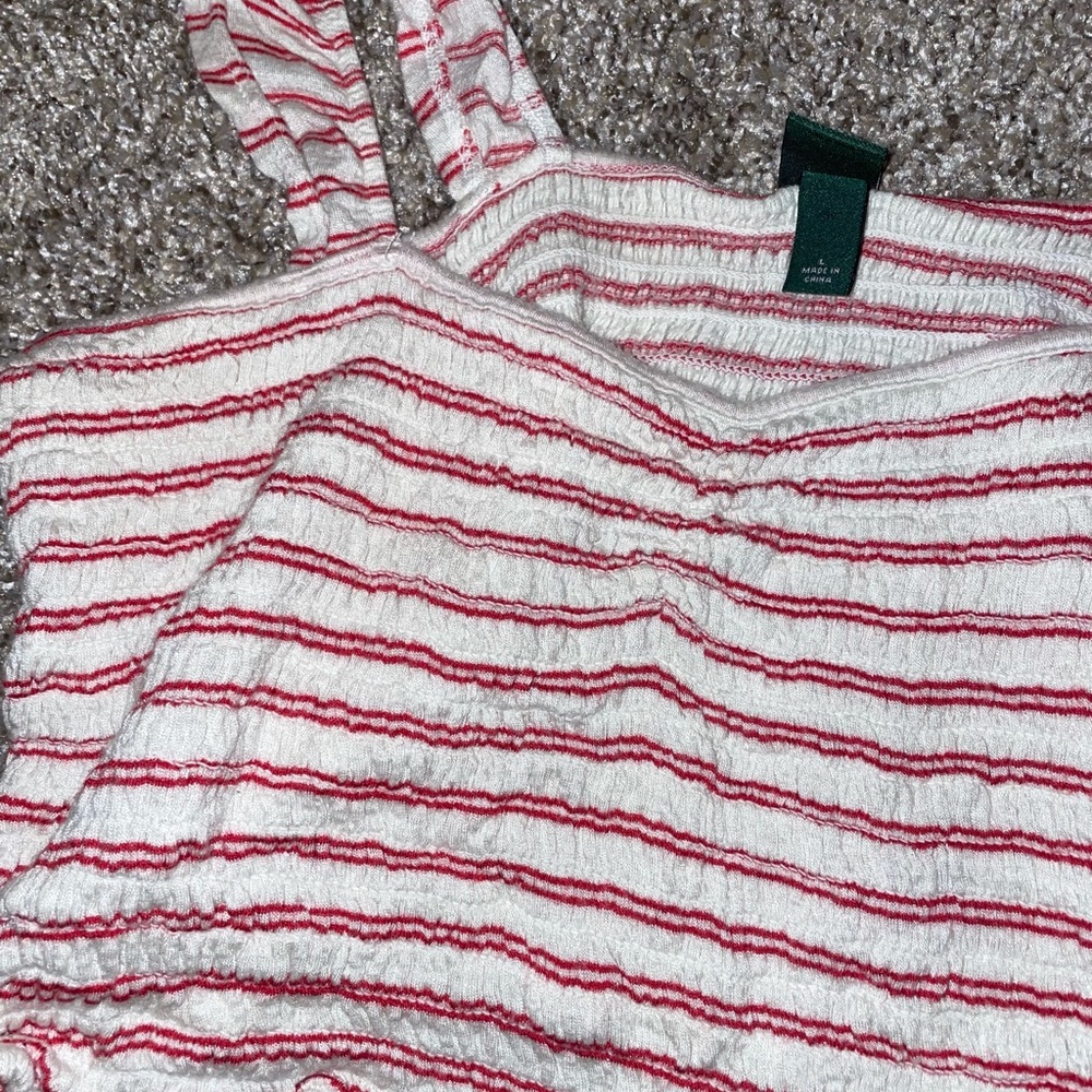 L Ruched Crop Too - Picture 2 of 4